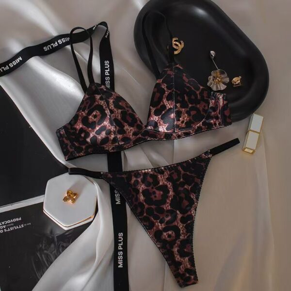 42d133f967f58d52bb44dfff77fd8641