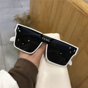 Стильные солнцезащитные очки