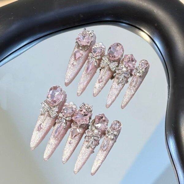 976f7963c3e9551755a6f8ff27f7ff75